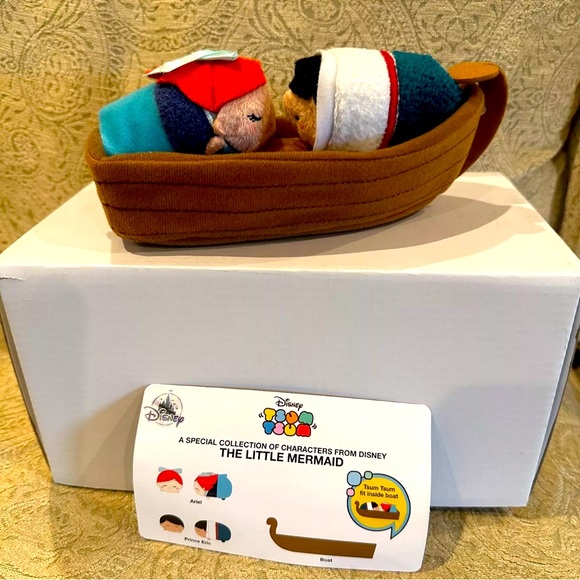 Little Mermaid Tsum Tsum Subscription Box Set Ariel Eric Kiss the